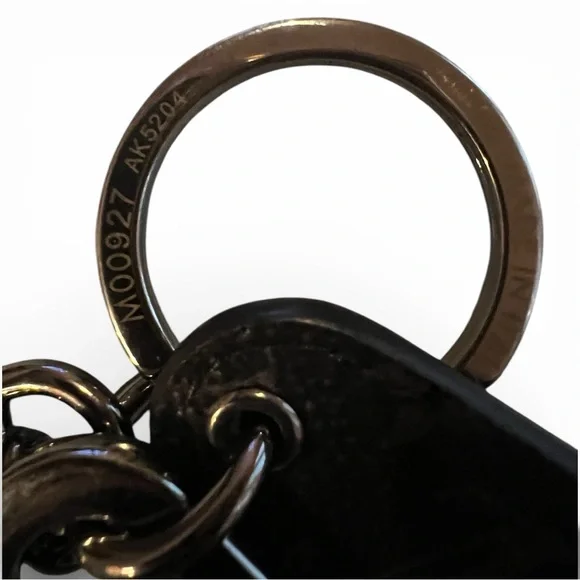 Louis Vuitton Men’s Monogram Eclipse Key Holder - Picture 6 of 7